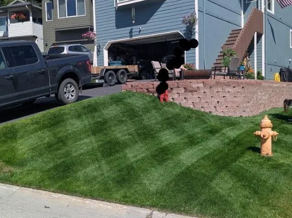 8941 Birch Park Cir, Eagle River, AK 99577