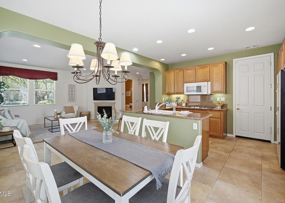 1st image of 408 Village Commons Blvd