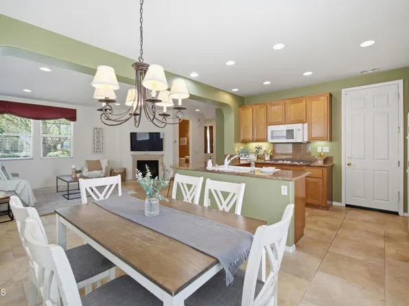 408 Village Commons Blvd, Camarillo, CA 93012