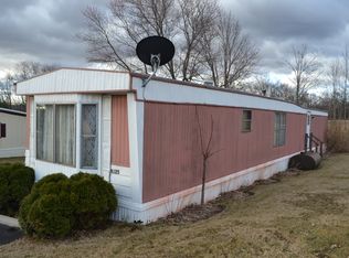 125 W Zimmer Dr, Walnutport, PA 18088