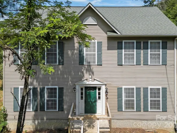 382 Old Bryan Farm Dr #3 & 4, Marshall, NC 28753