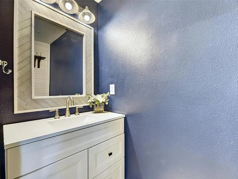 5536 Luminar Pointe Ln — Photo 29