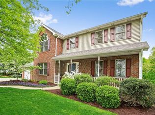 147 Youngblood Rd, Zelienople, PA 16063