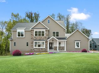 8-18 Stella Dr, Wethersfield, CT 06109