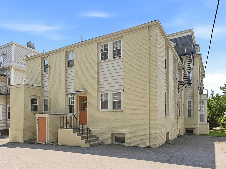 186 Waterman St #7 — Photo 11