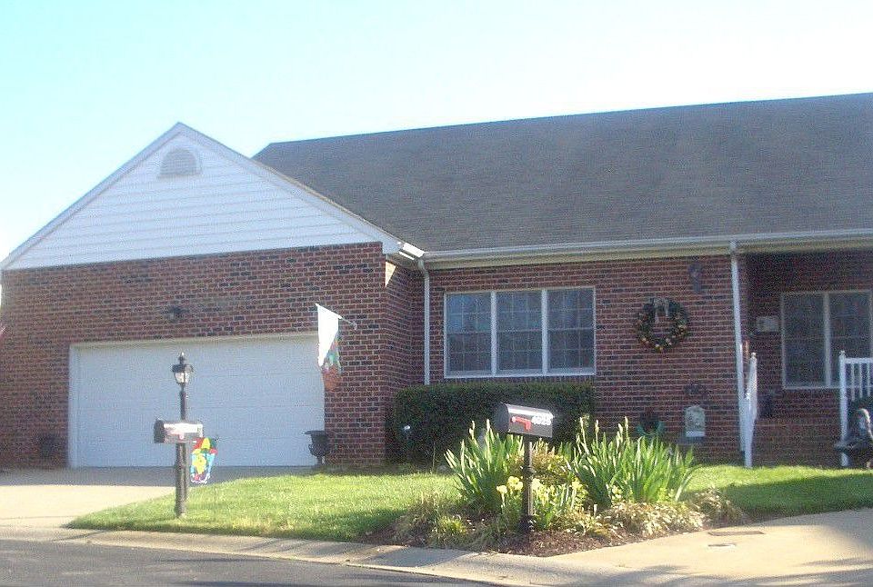 4923 Breckstone Place