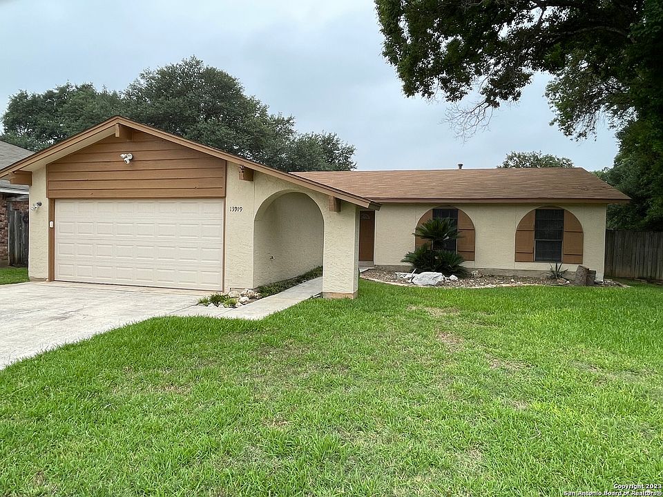 1st image of 13919 LITTLE LEAF DR