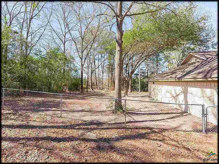 16608 Echo Glen Dr — Photo 25