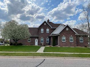 225 Mulberry St, Sauk City, WI 53583