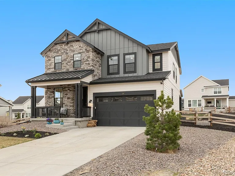 1186 Elbridge Dr — Photo 2