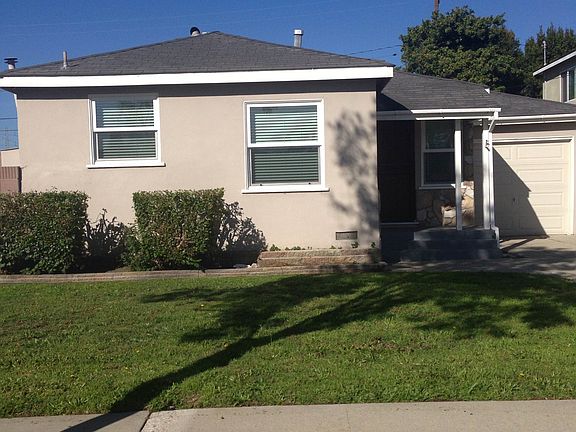 3rd image of 17415 Delia Ave