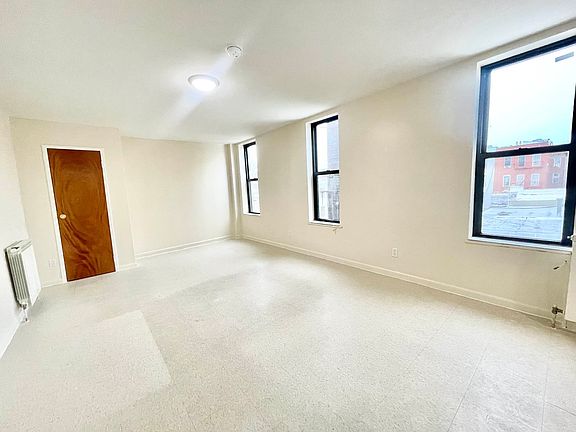 2nd image of 832 42nd St APT 19