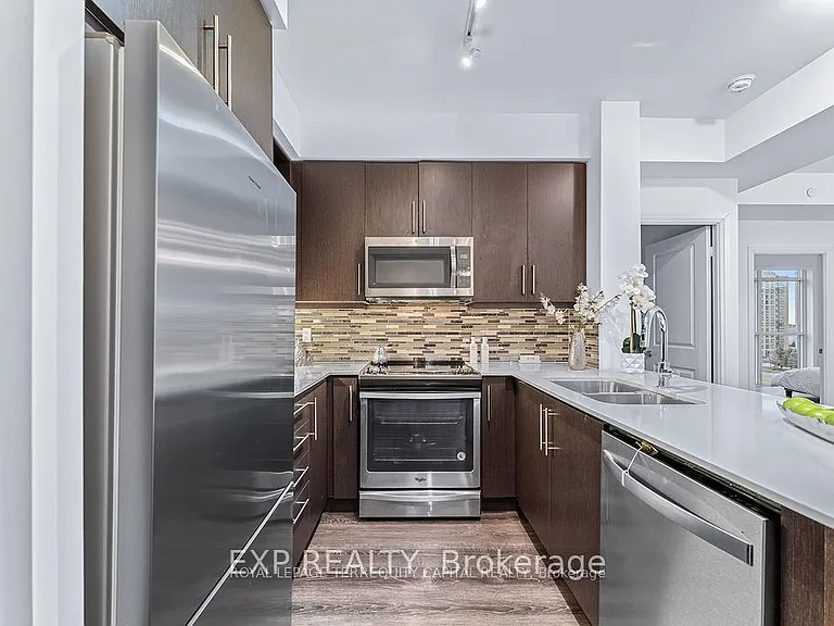 65 Oneida Cres SE #502 — Photo 5