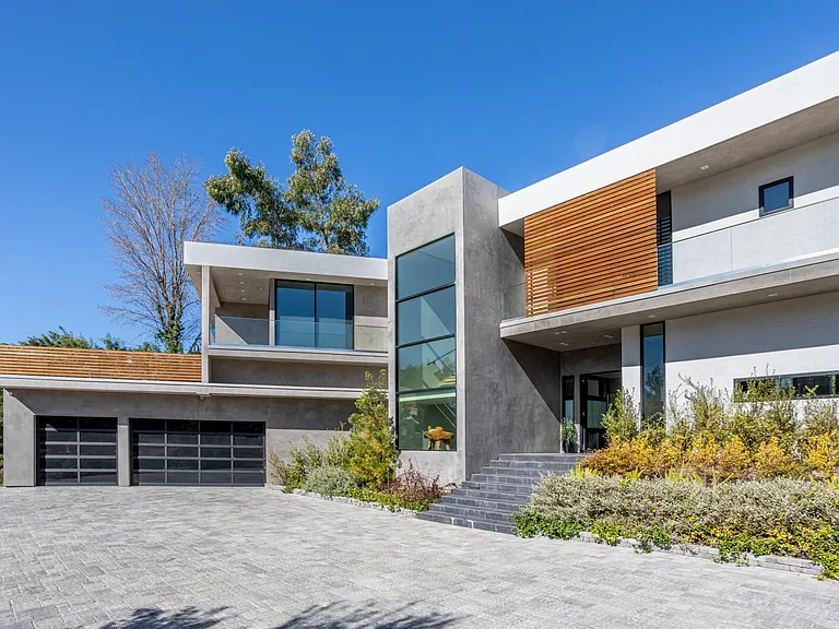 19333 Rosita St — Photo 14