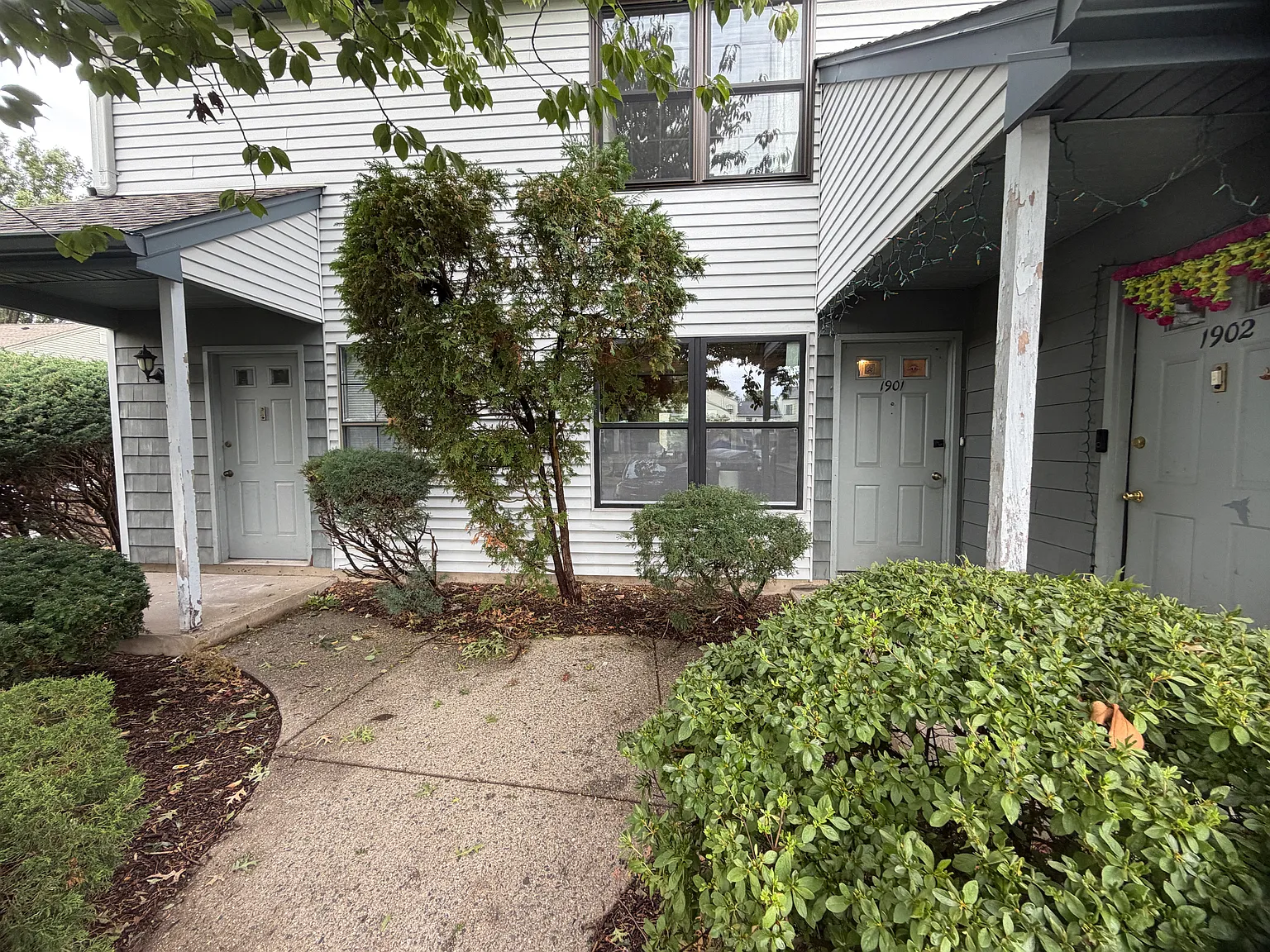 2 bed, 1100 sqft, $2,650 — Photo 2