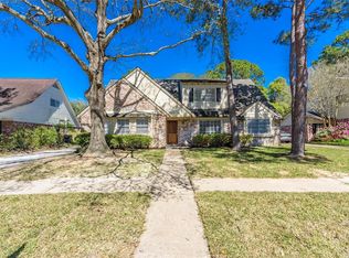 4219 Elderwood Dr, Seabrook, TX 77586