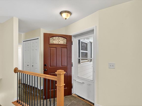 3rd image of 5699 Lamplighter Ln