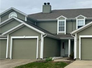 5702 NW Moonlight Meadow Ct, Lees Summit, MO 64064