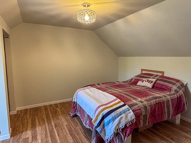 928 Jeremy St — Photo 17