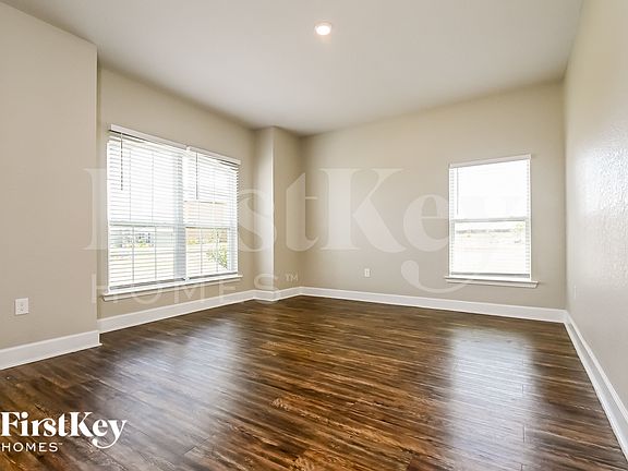2nd image of 243 Brookshire Dr