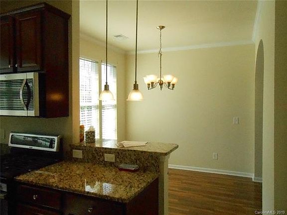 5th image of 115 Leyton Loop Unit B
