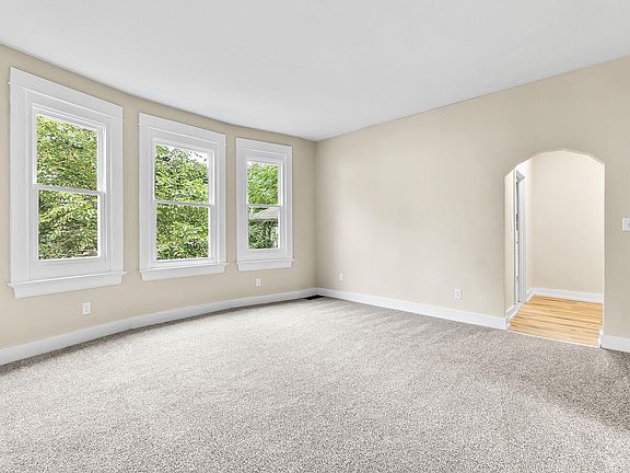 5th image of 2817 John St