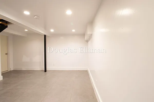 Rented by Douglas Elliman | media 22