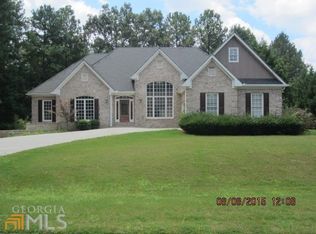 180 Surrey Chase Dr, Social Circle, GA 30025