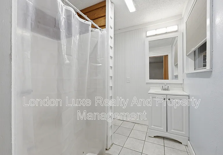 9246 Bearden Rd — Photo 17