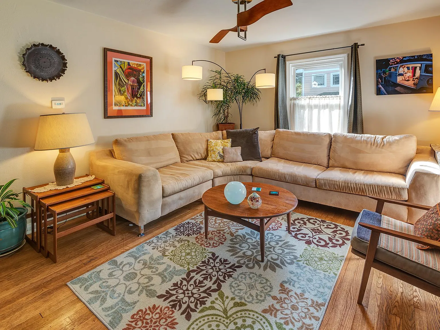 2 bed, 1016 sqft, $1,950 — Photo 4