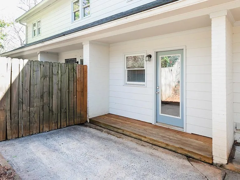 342 Mathews Ave NE #A — Photo 26
