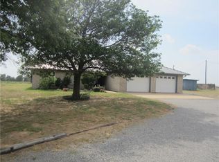 15207 S County Road 205, Blair, OK 73526
