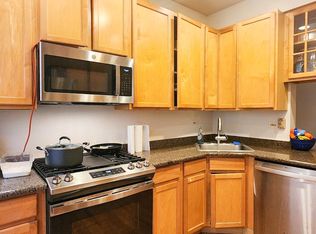 832 Seward St, Evanston, IL 60202
