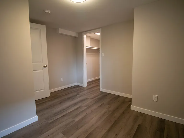 121 Golden Blvd W — Photo 16