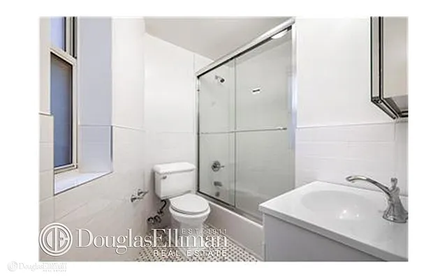 Rented by Douglas Elliman | media 20