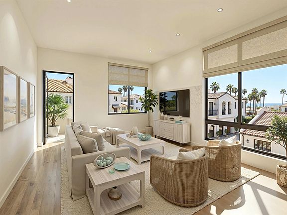 4th image of 6710 La Jolla Blvd #202