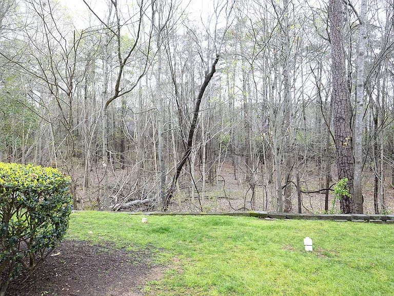 327 Orchard Park Dr — Photo 31