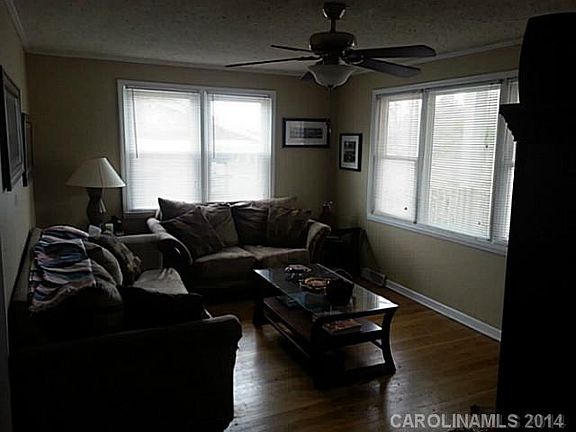 2nd image of 118 Woodside Ave