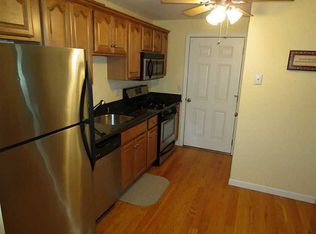 402 New River Rd UNIT 111, Lincoln, RI 02838