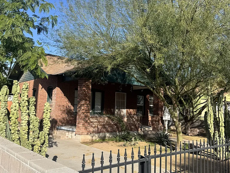 1122 E McKinley St #A — Photo 2