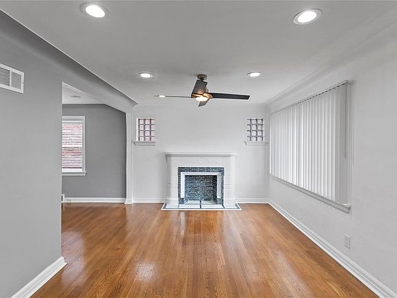 3rd image of 1552 Gieseking Ln