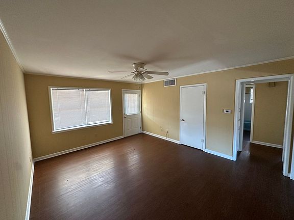 4th image of 1409 S Commerce Ave #3