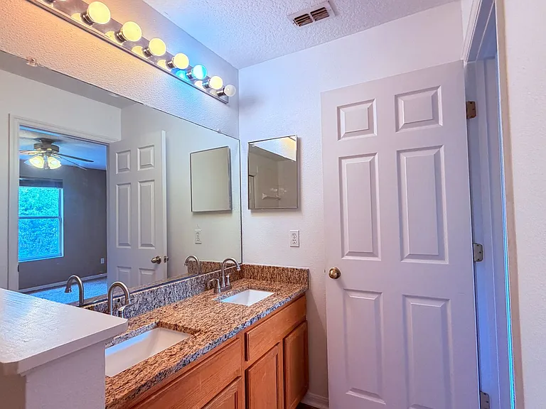 13054 Lexington Summit St — Photo 18