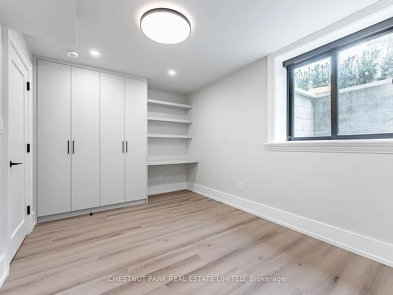 594 Concord Ave #LOWER — Photo 15