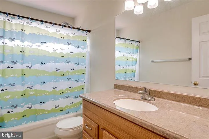 6805 Hollow Glen Ct — Photo 18