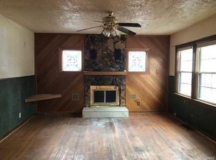 635 Buckley Rd, Saint Louis, MO 63125