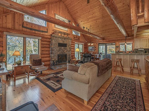 4th image of 2967 Diamond Crest Rd NE