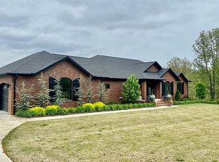 3090 Hickory Hill Way, Loma Linda, MO 64804