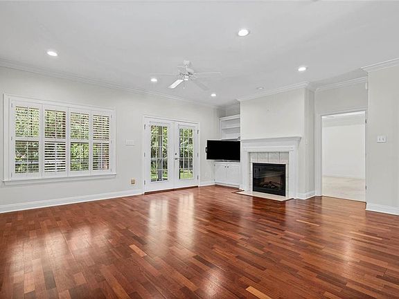 4th image of 6852 Somerby Ln