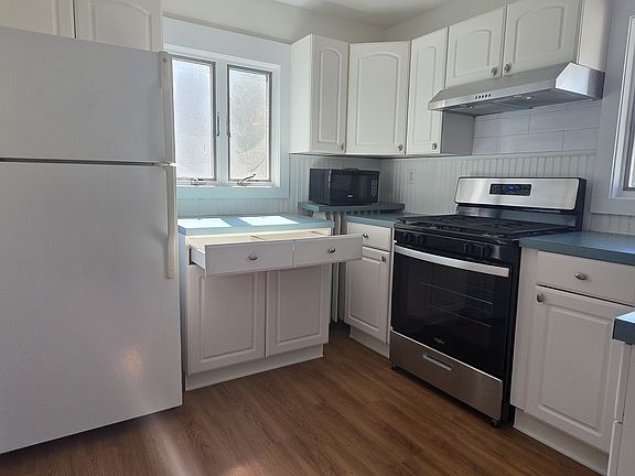 3rd image of 114 Lexington Ave Floor 2